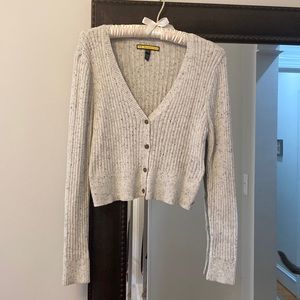 Very nice sweater size X-Large comes down to waist.